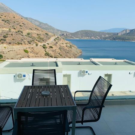 Caldera Blue Apartman Alikí Kültér fotó