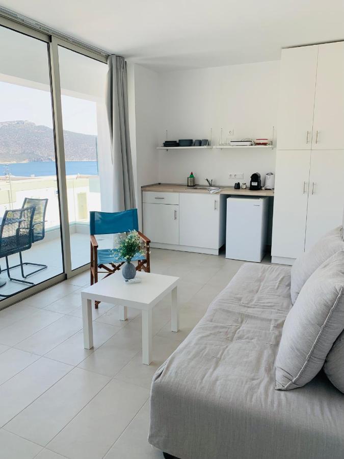 Caldera Blue Apartman Alikí Kültér fotó