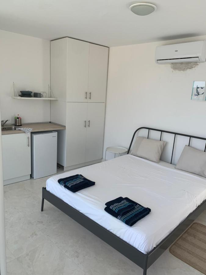 Caldera Blue Apartman Alikí Kültér fotó